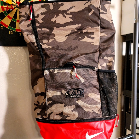 Nike Tote/Backpack - Picture 3 of 6